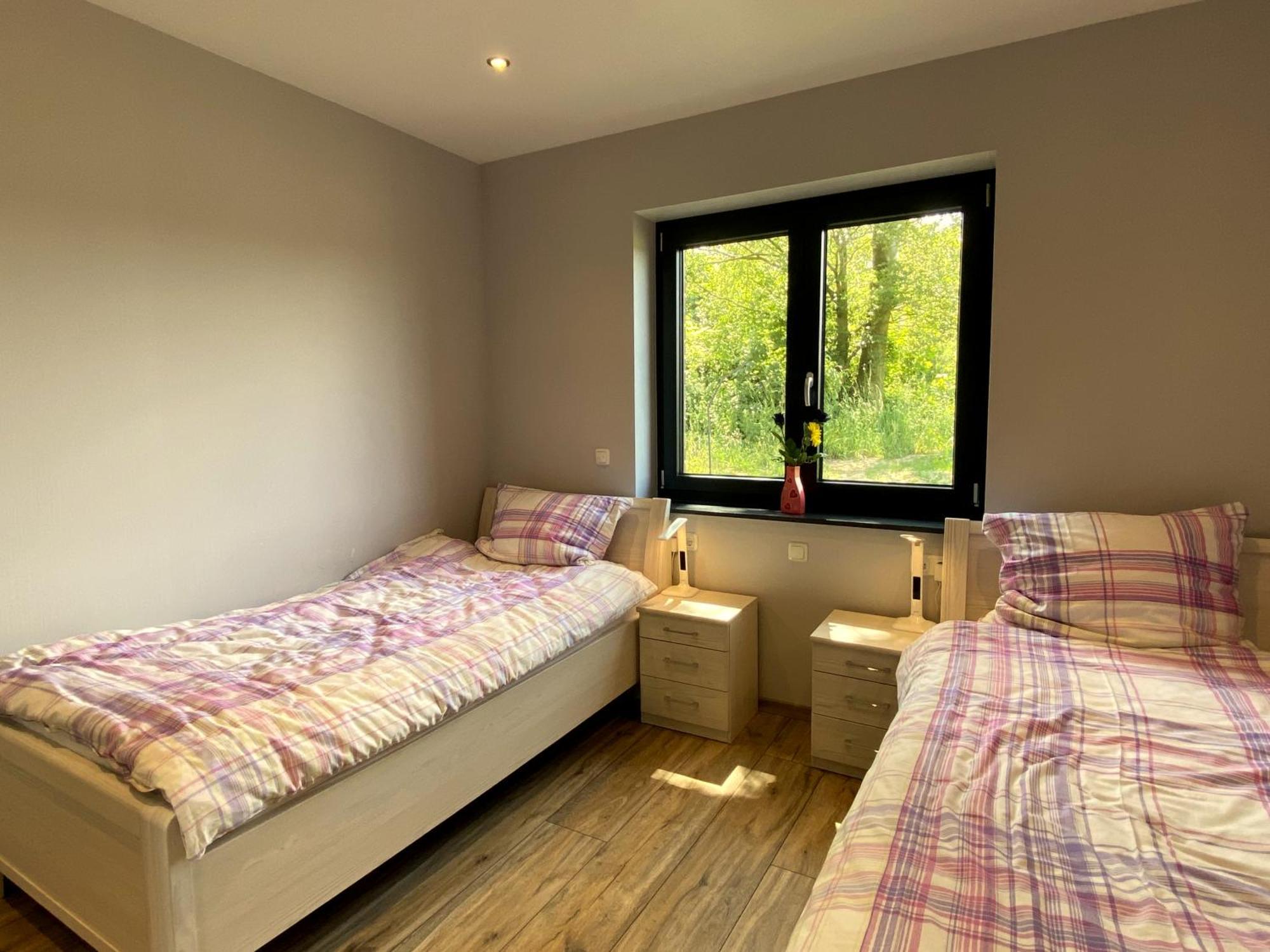 Ferienwohnung Am Weiher Kategorie 1 ニデッケン エクステリア 写真