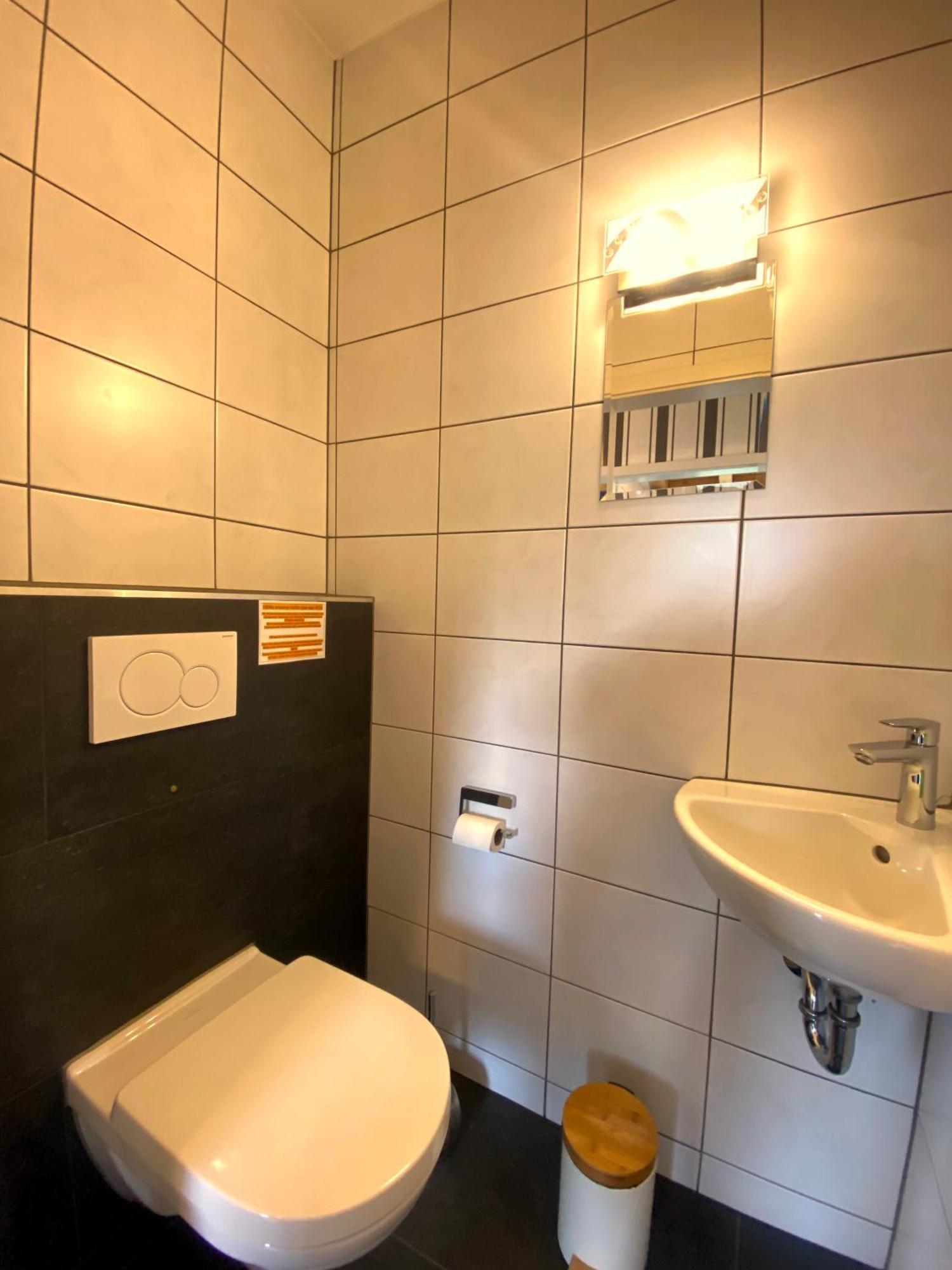 Ferienwohnung Am Weiher Kategorie 1 ニデッケン エクステリア 写真